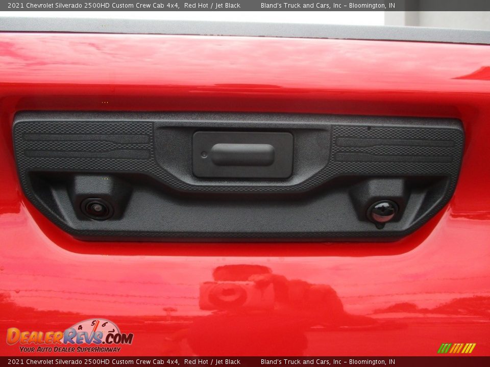 2021 Chevrolet Silverado 2500HD Custom Crew Cab 4x4 Red Hot / Jet Black Photo #30