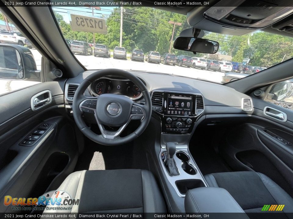 Front Seat of 2021 Jeep Grand Cherokee Laredo 4x4 Photo #4