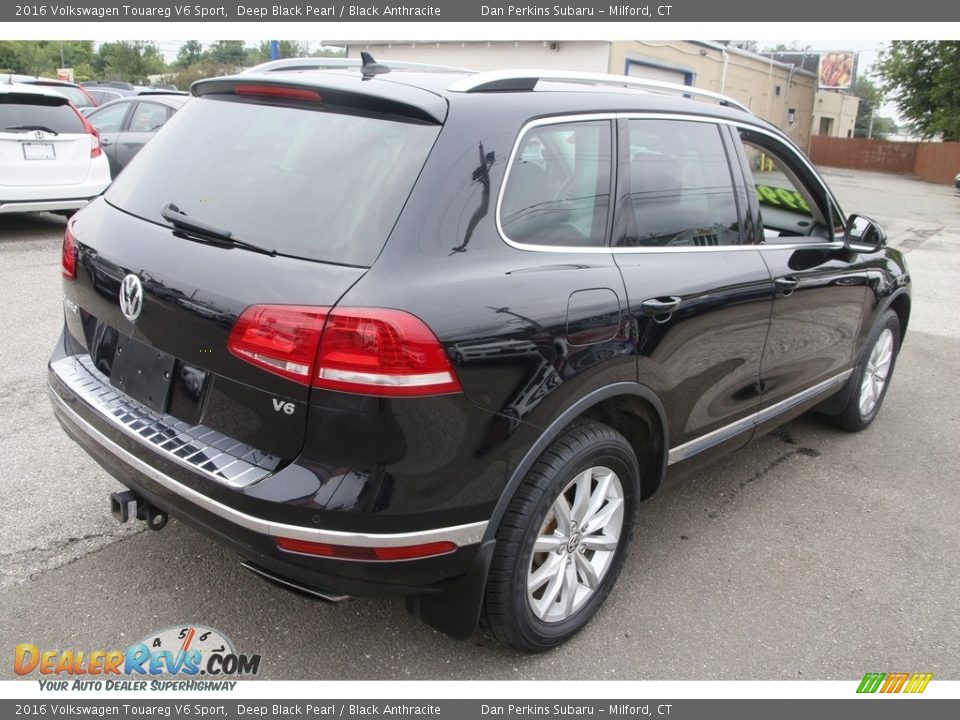 2016 Volkswagen Touareg V6 Sport Deep Black Pearl / Black Anthracite Photo #5