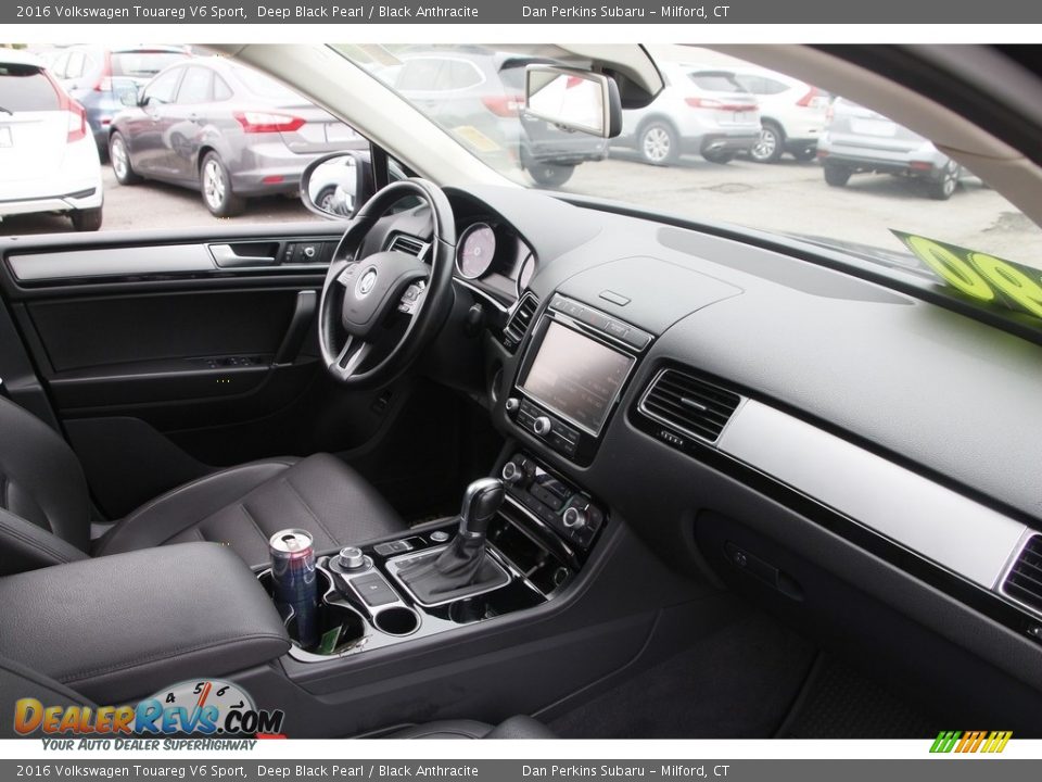 2016 Volkswagen Touareg V6 Sport Deep Black Pearl / Black Anthracite Photo #15