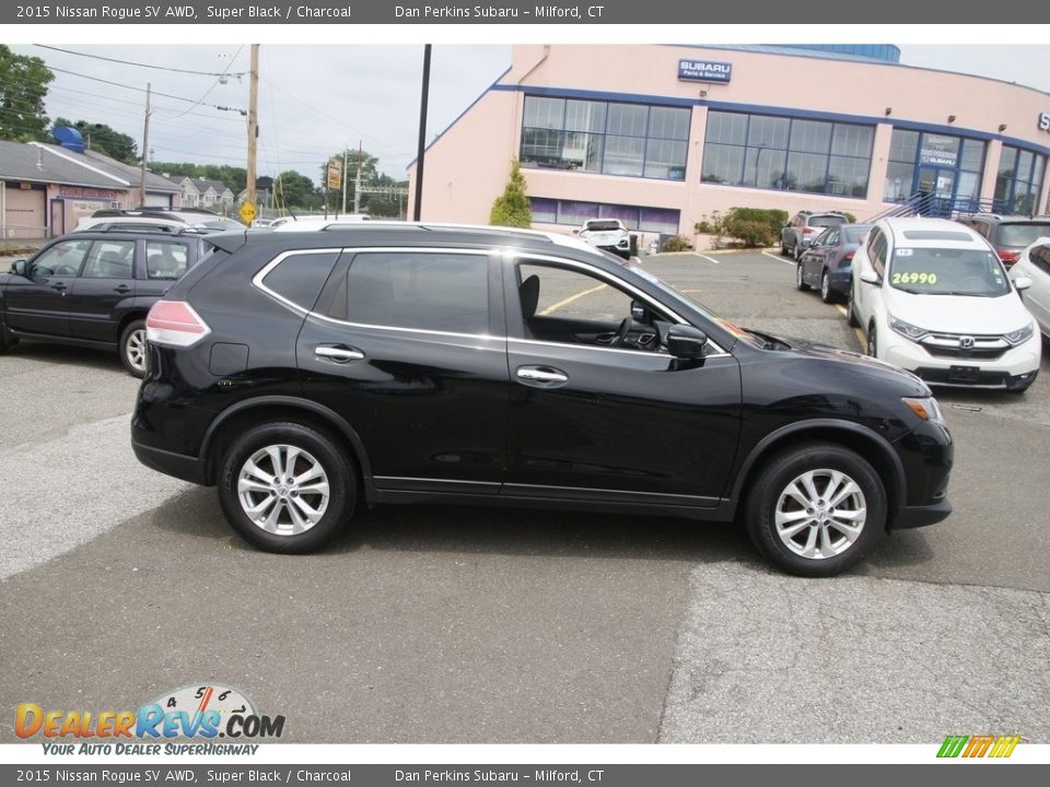 2015 Nissan Rogue SV AWD Super Black / Charcoal Photo #4