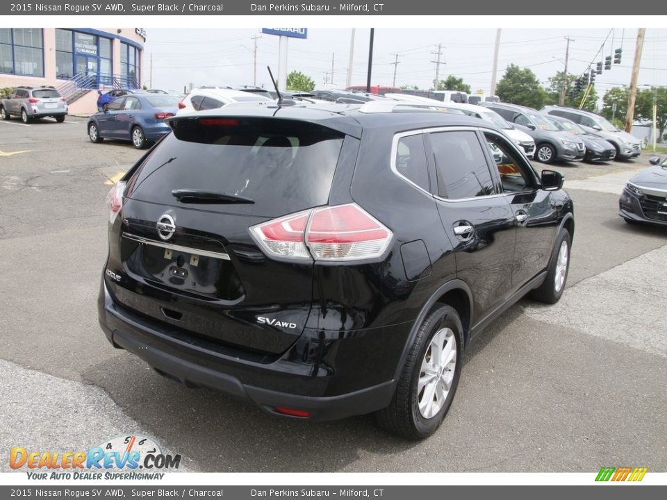 2015 Nissan Rogue SV AWD Super Black / Charcoal Photo #5