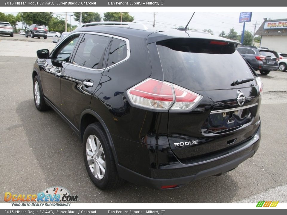 2015 Nissan Rogue SV AWD Super Black / Charcoal Photo #7