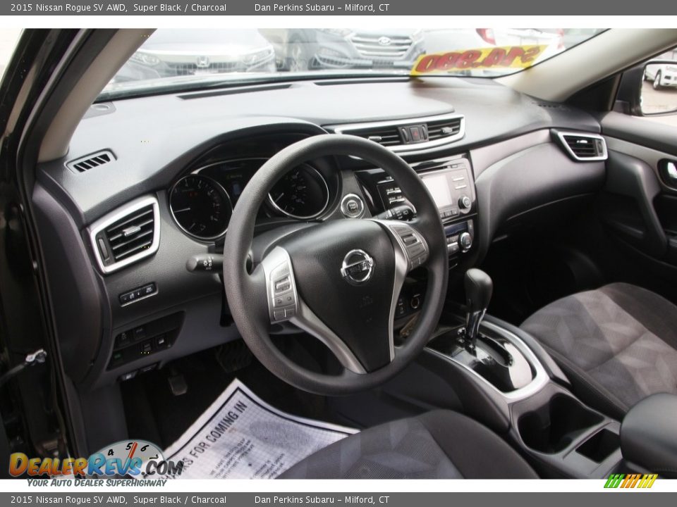 2015 Nissan Rogue SV AWD Super Black / Charcoal Photo #10