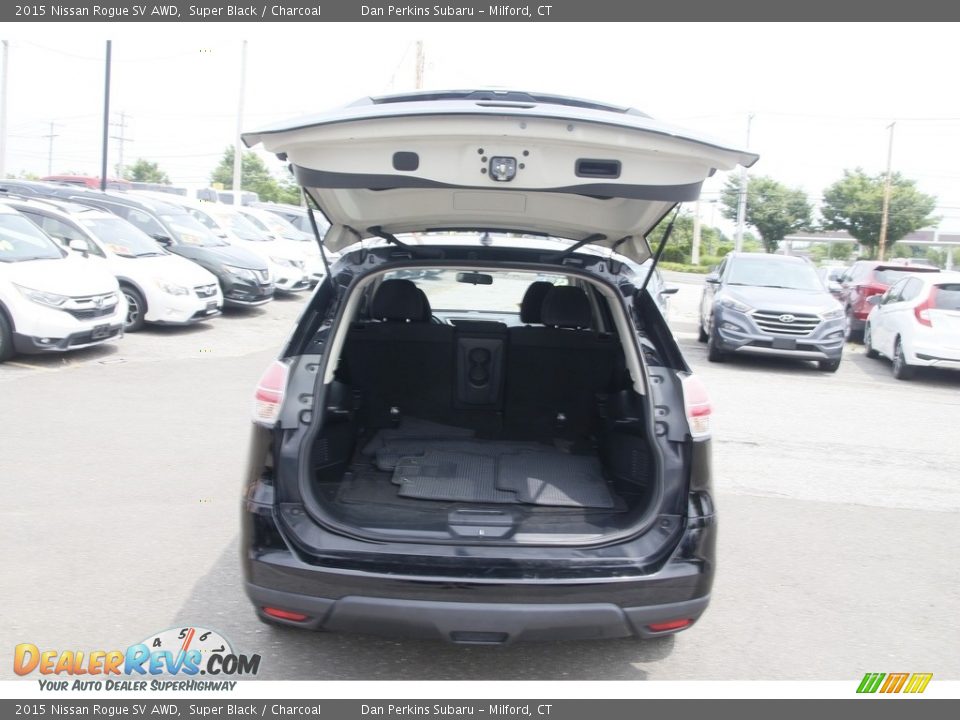 2015 Nissan Rogue SV AWD Super Black / Charcoal Photo #13