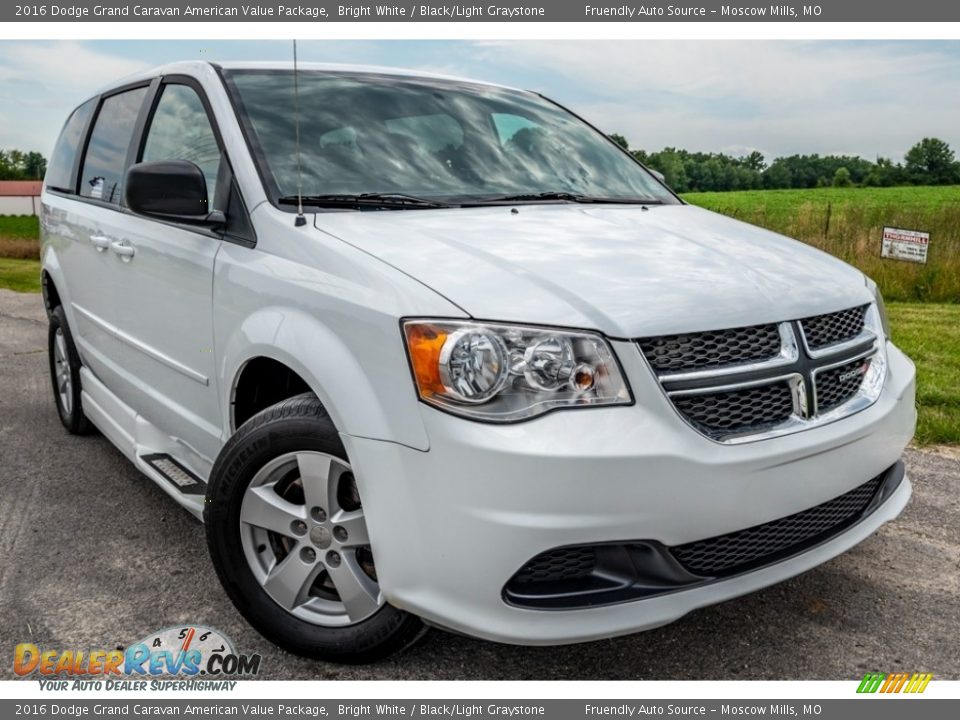 2016 Dodge Grand Caravan American Value Package Bright White / Black/Light Graystone Photo #1