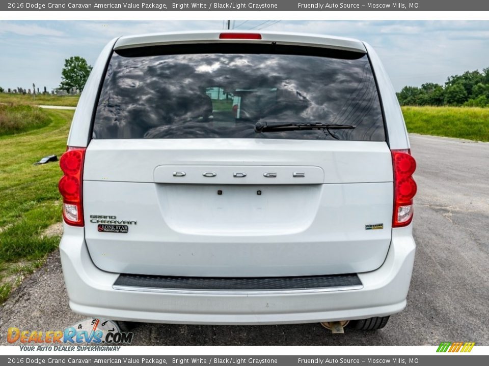 2016 Dodge Grand Caravan American Value Package Bright White / Black/Light Graystone Photo #5