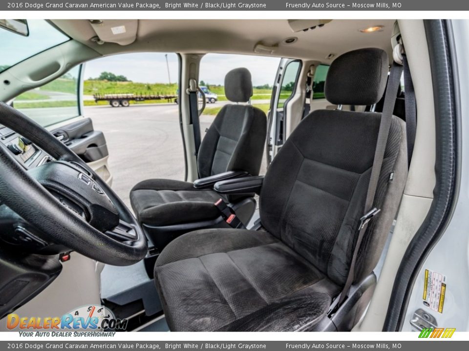 2016 Dodge Grand Caravan American Value Package Bright White / Black/Light Graystone Photo #17