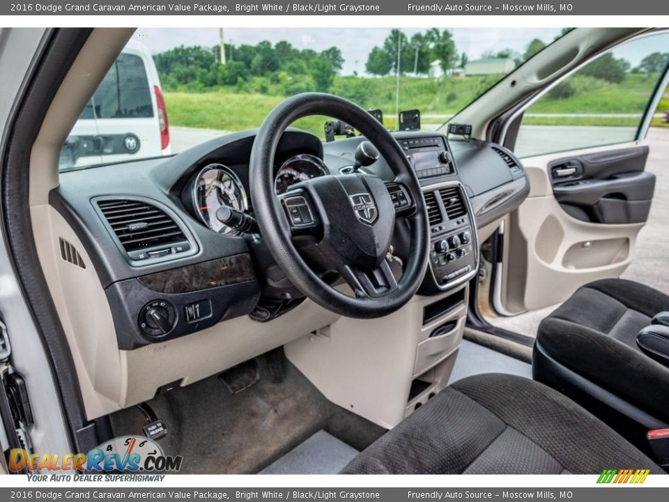 2016 Dodge Grand Caravan American Value Package Bright White / Black/Light Graystone Photo #19