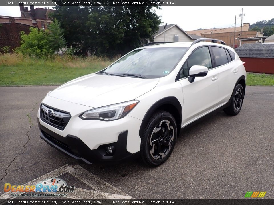 Front 3/4 View of 2021 Subaru Crosstrek Limited Photo #5