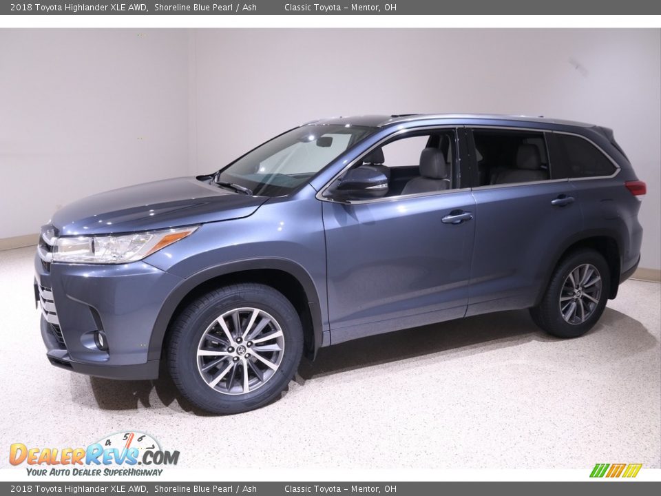 2018 Toyota Highlander XLE AWD Shoreline Blue Pearl / Ash Photo #3