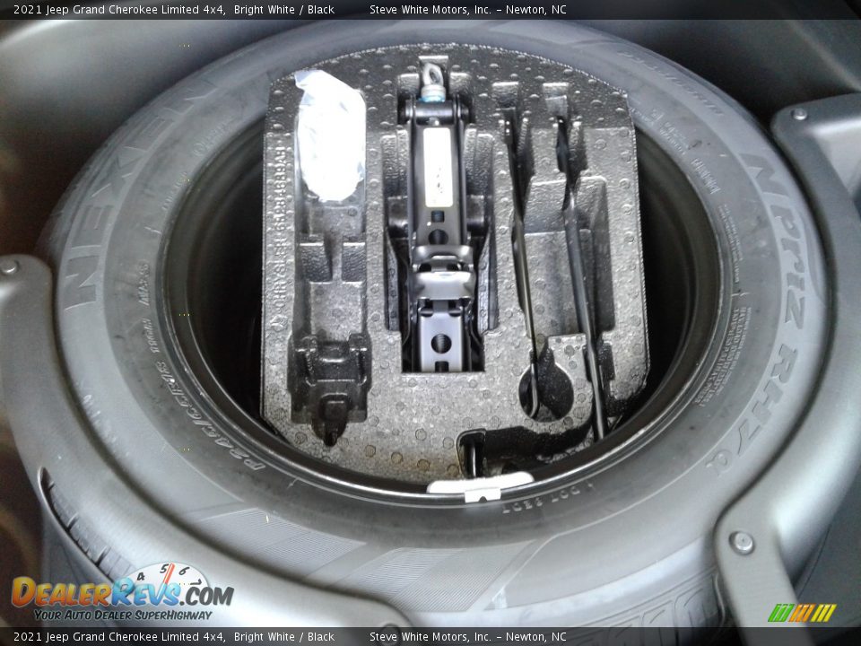 2021 Jeep Grand Cherokee Limited 4x4 Bright White / Black Photo #15