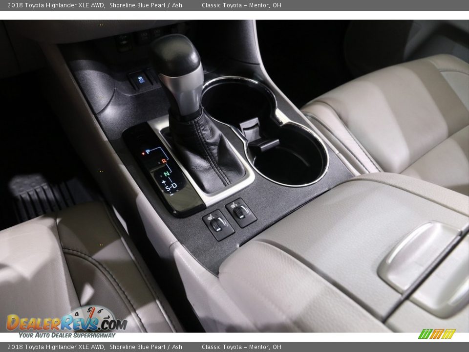 2018 Toyota Highlander XLE AWD Shoreline Blue Pearl / Ash Photo #14
