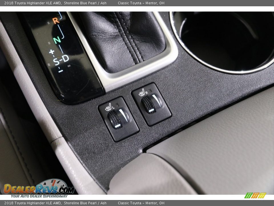 2018 Toyota Highlander XLE AWD Shoreline Blue Pearl / Ash Photo #15
