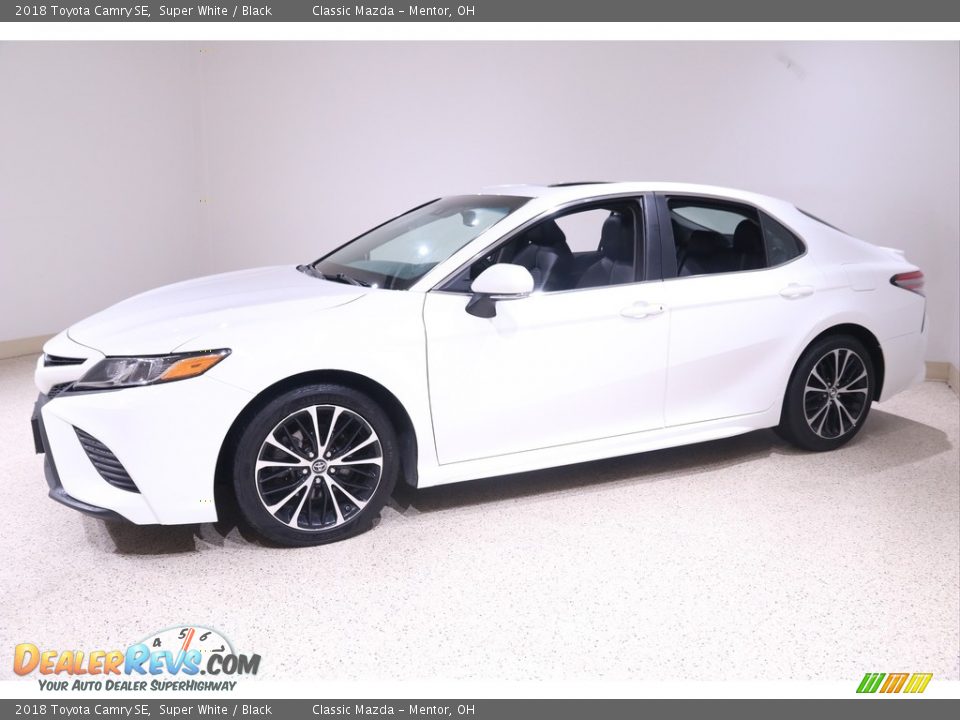 2018 Toyota Camry SE Super White / Black Photo #3