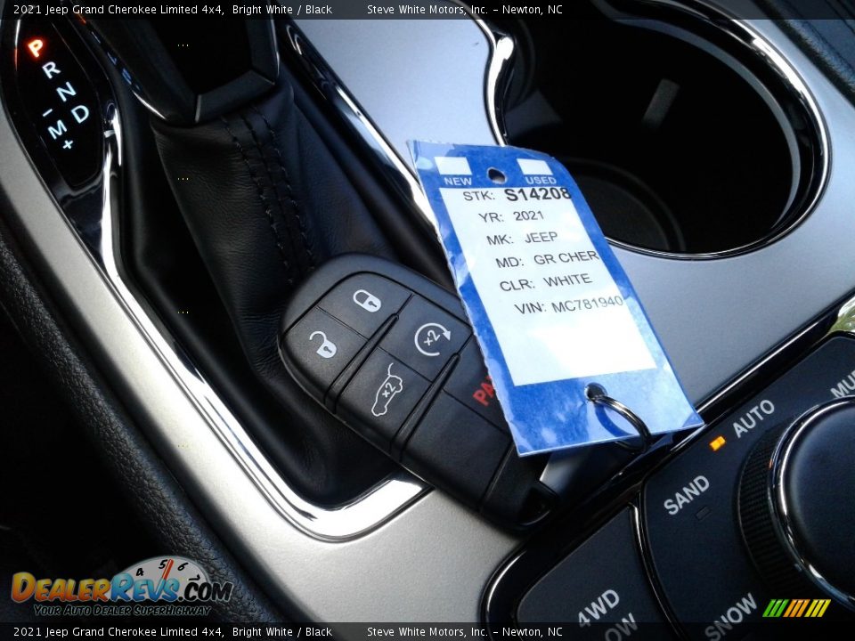2021 Jeep Grand Cherokee Limited 4x4 Bright White / Black Photo #33