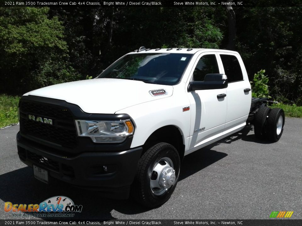 2021 Ram 3500 Tradesman Crew Cab 4x4 Chassis Bright White / Diesel Gray/Black Photo #2