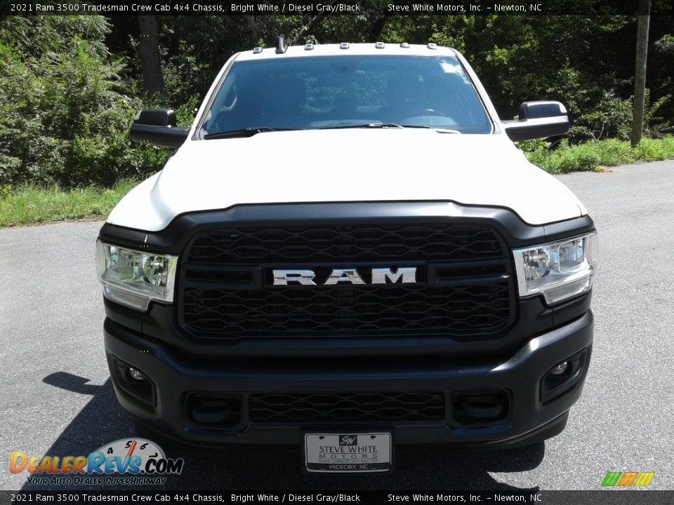 2021 Ram 3500 Tradesman Crew Cab 4x4 Chassis Bright White / Diesel Gray/Black Photo #3