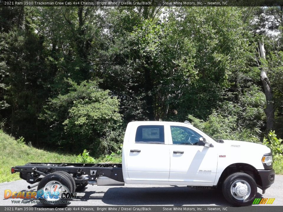 2021 Ram 3500 Tradesman Crew Cab 4x4 Chassis Bright White / Diesel Gray/Black Photo #5