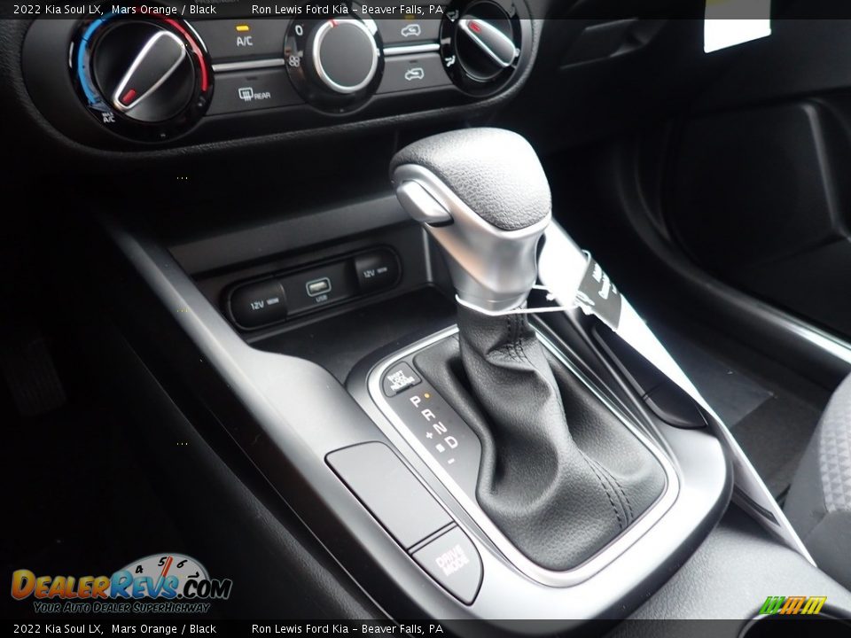 2022 Kia Soul LX Shifter Photo #16