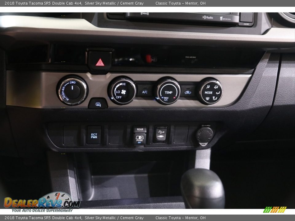 2018 Toyota Tacoma SR5 Double Cab 4x4 Silver Sky Metallic / Cement Gray Photo #12