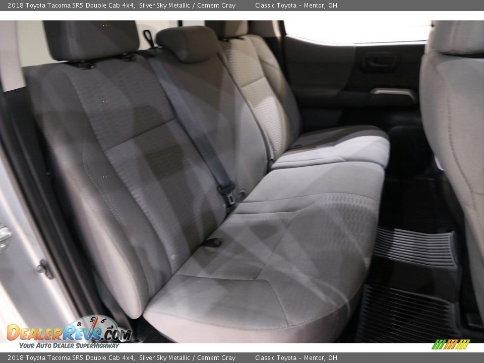 2018 Toyota Tacoma SR5 Double Cab 4x4 Silver Sky Metallic / Cement Gray Photo #15