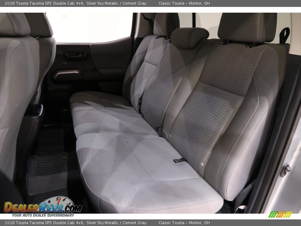 2018 Toyota Tacoma SR5 Double Cab 4x4 Silver Sky Metallic / Cement Gray Photo #16