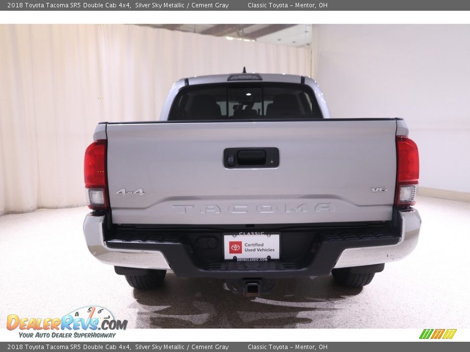 2018 Toyota Tacoma SR5 Double Cab 4x4 Silver Sky Metallic / Cement Gray Photo #17