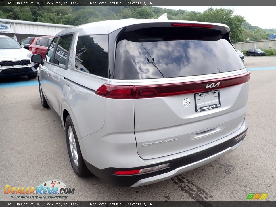 2022 Kia Carnival LX Silky Silver / Off Black Photo #7