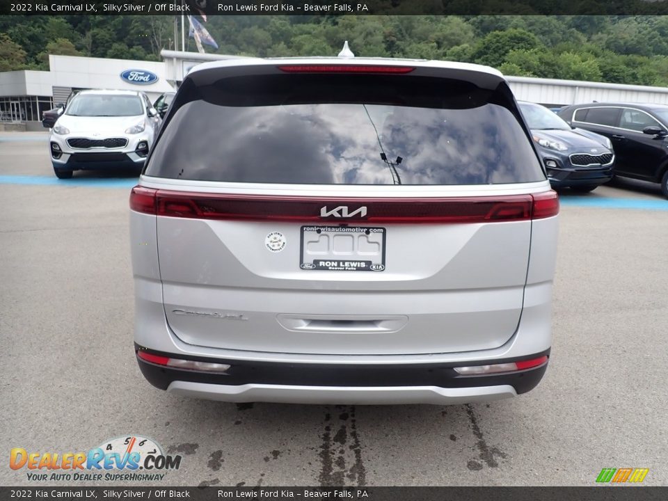 2022 Kia Carnival LX Silky Silver / Off Black Photo #8