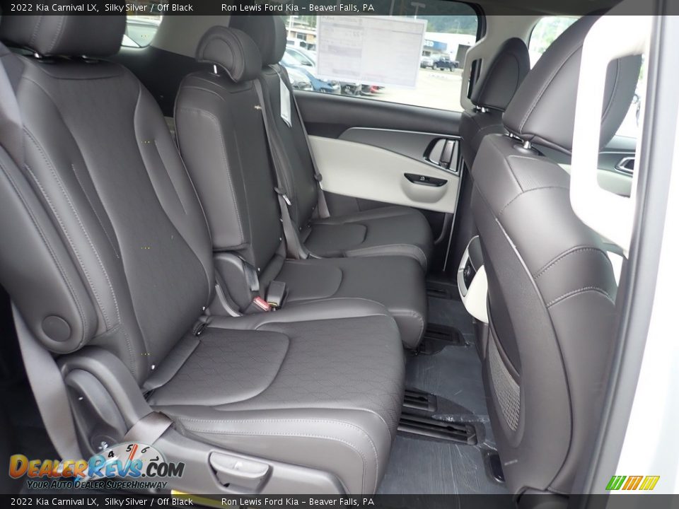 2022 Kia Carnival LX Silky Silver / Off Black Photo #11