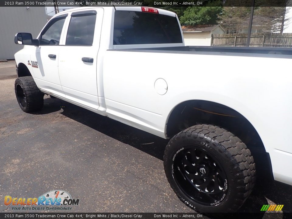 2013 Ram 3500 Tradesman Crew Cab 4x4 Bright White / Black/Diesel Gray Photo #16