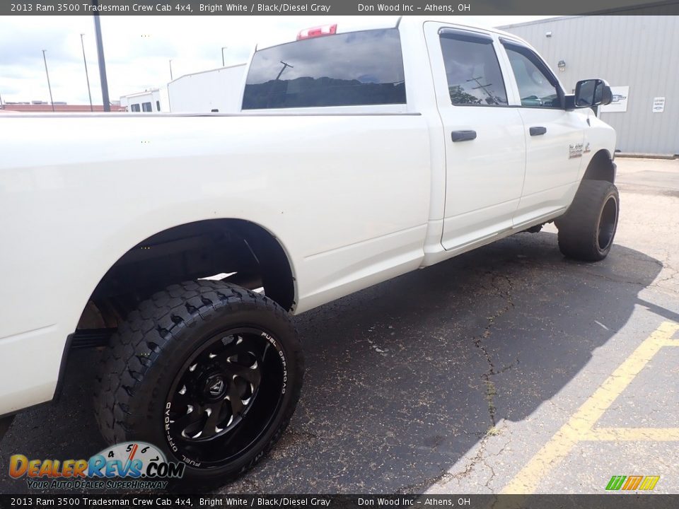 2013 Ram 3500 Tradesman Crew Cab 4x4 Bright White / Black/Diesel Gray Photo #17