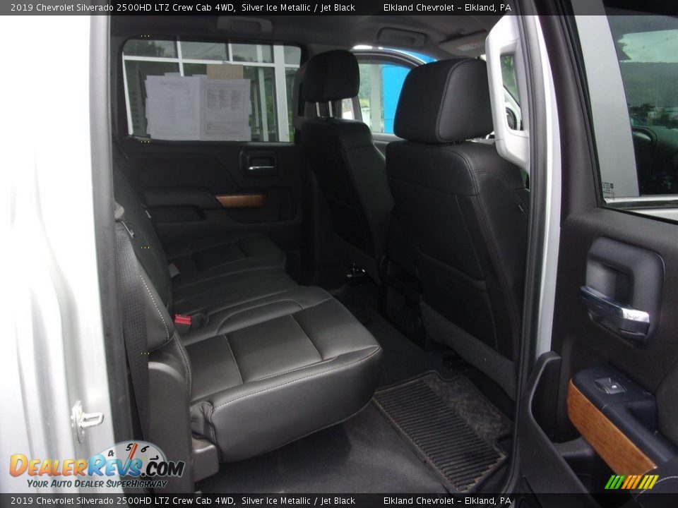 2019 Chevrolet Silverado 2500HD LTZ Crew Cab 4WD Silver Ice Metallic / Jet Black Photo #23