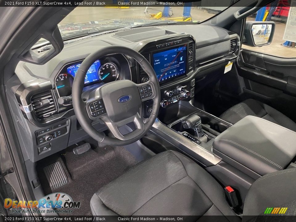 Black Interior - 2021 Ford F150 XLT SuperCrew 4x4 Photo #12