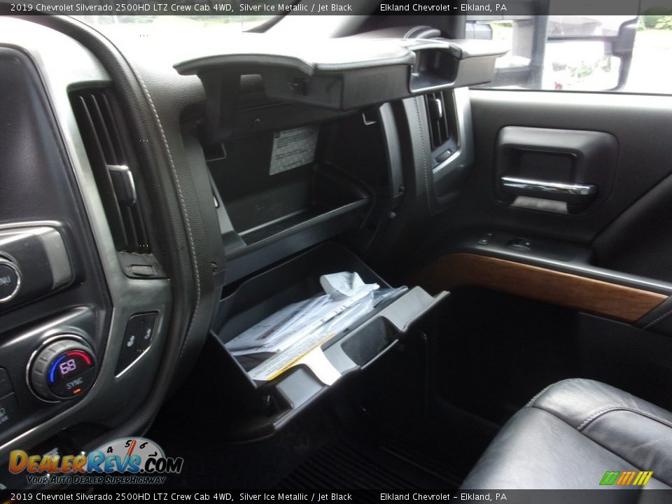 2019 Chevrolet Silverado 2500HD LTZ Crew Cab 4WD Silver Ice Metallic / Jet Black Photo #34