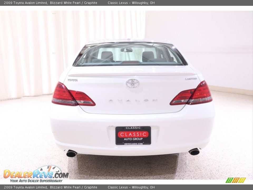 2009 Toyota Avalon Limited Blizzard White Pearl / Graphite Photo #22