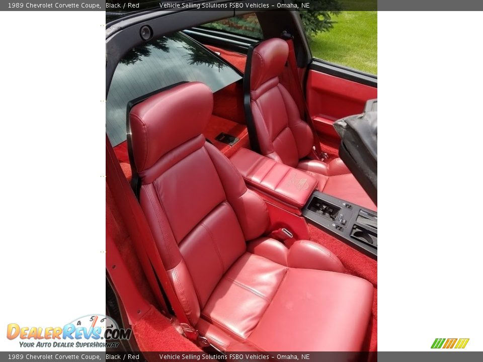 1989 Chevrolet Corvette Coupe Black / Red Photo #4