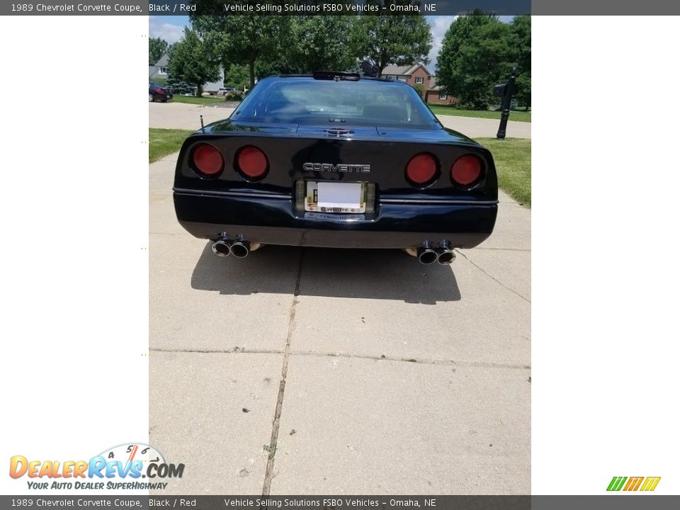 1989 Chevrolet Corvette Coupe Black / Red Photo #10