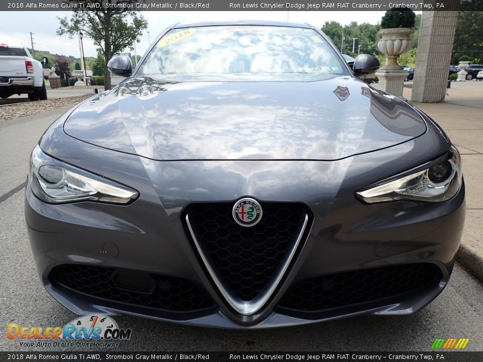 2018 Alfa Romeo Giulia Ti AWD Stromboli Gray Metallic / Black/Red Photo #8