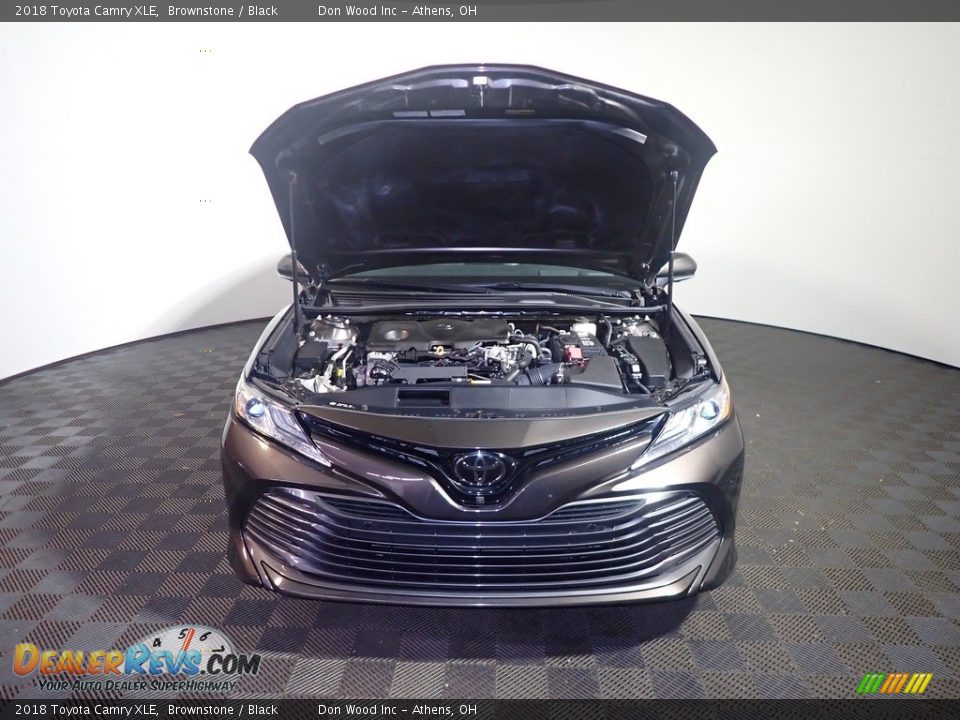 2018 Toyota Camry XLE Brownstone / Black Photo #8