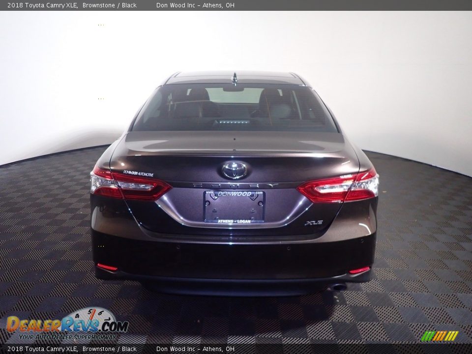 2018 Toyota Camry XLE Brownstone / Black Photo #15