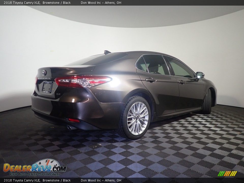 2018 Toyota Camry XLE Brownstone / Black Photo #18