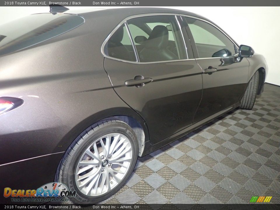2018 Toyota Camry XLE Brownstone / Black Photo #21