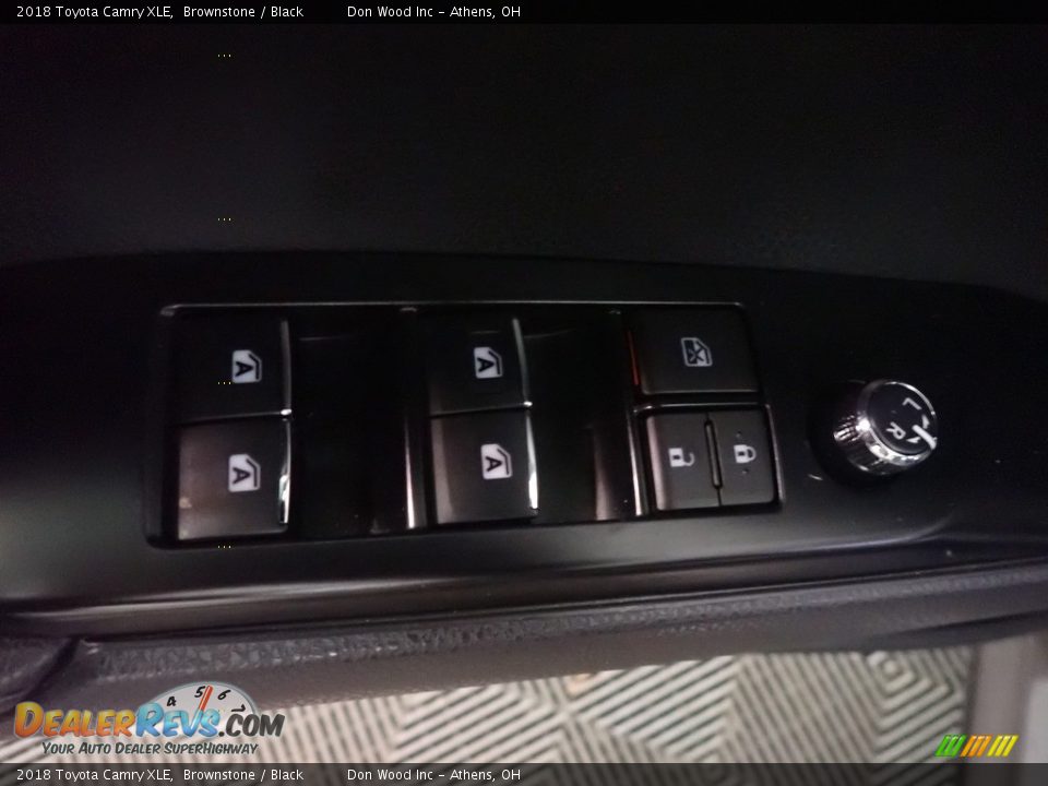 2018 Toyota Camry XLE Brownstone / Black Photo #23