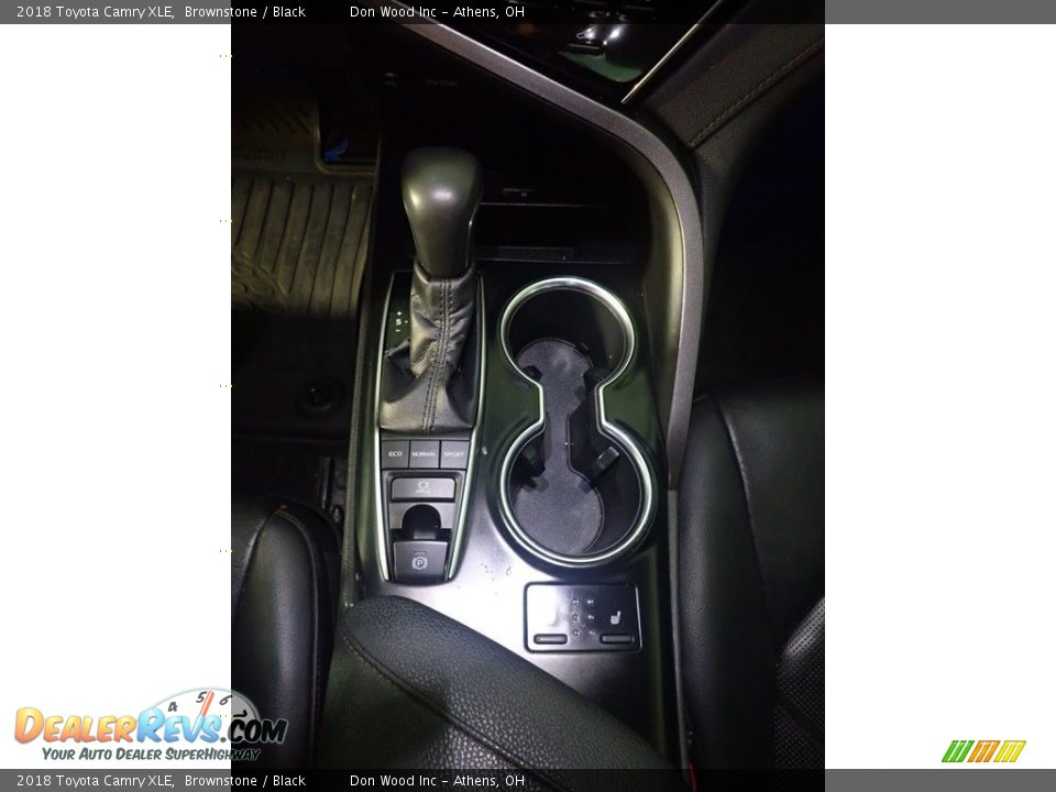 2018 Toyota Camry XLE Brownstone / Black Photo #34