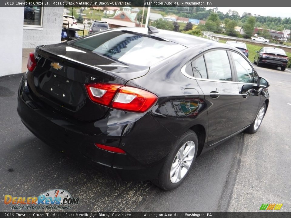 2019 Chevrolet Cruze LT Mosaic Black Metallic / Jet Black/­Galvanized Photo #9