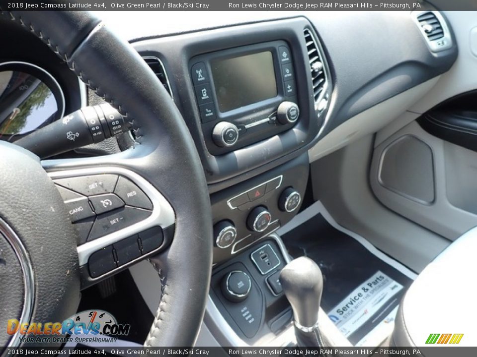 2018 Jeep Compass Latitude 4x4 Olive Green Pearl / Black/Ski Gray Photo #3