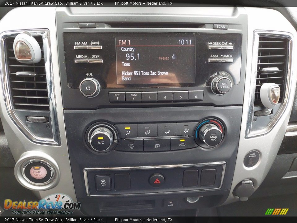 Controls of 2017 Nissan Titan SV Crew Cab Photo #19