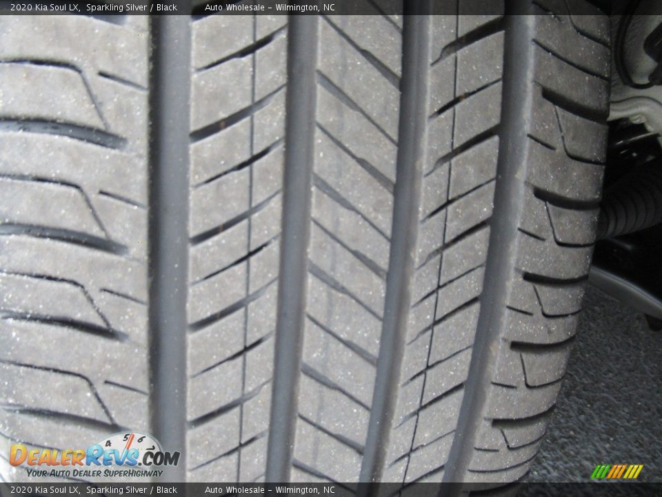 2020 Kia Soul LX Sparkling Silver / Black Photo #10